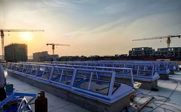 消防于田排烟窗工作原理