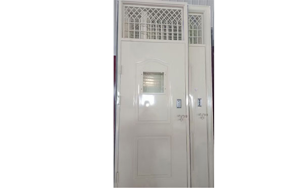 于田学校教室门