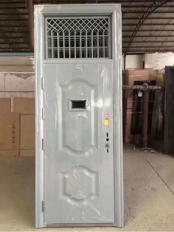 于田学校教室门