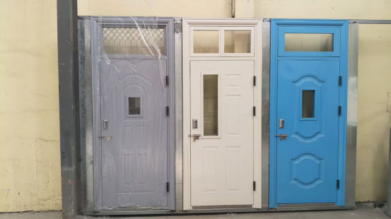 于田学校教室门