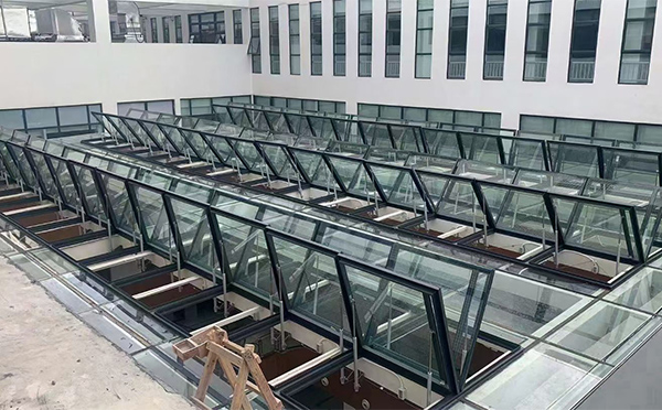 百安科技有限公司近期于田排烟窗项目案例分享 百安科技有限公司近期于田排烟窗项目案例分享