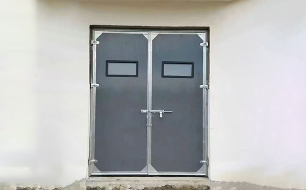 于田工业门在高温作业区域的运行表现