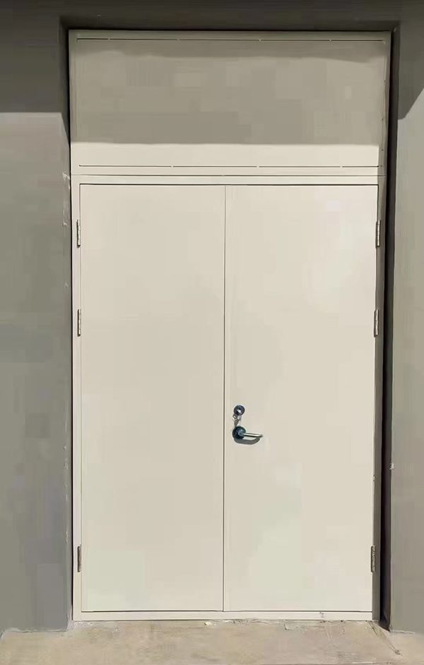 展览馆项目完成大跨度于田防火门安装